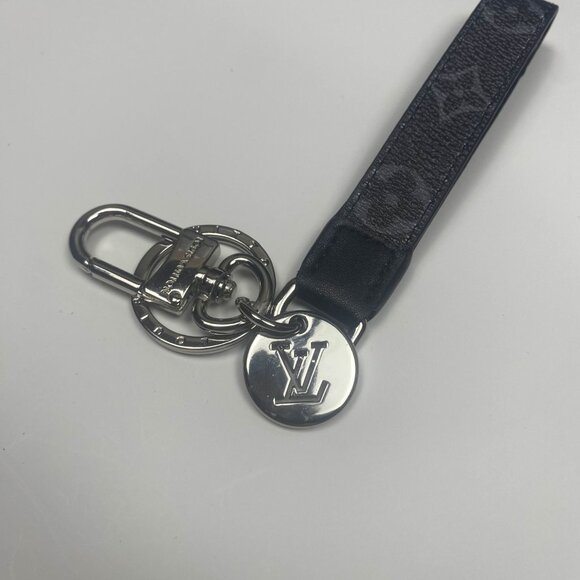Louis Vuitton Dragonne Monogram Leather Bag Charm Key Holder M61950 - Picture 3 of 8